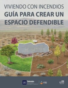 Casa en un paisaje seco rodeada por tres zonas de espacio defendible. Viviendo con incendios guía para crear un espacio defendible.